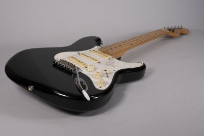 FENDER STRATO JAP '87 USATA
