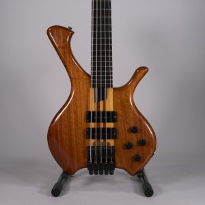 LAURUS QUASAR 5C 1989 USATO