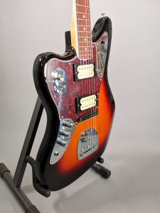 Fender Kurt Cobain Jaguar 3 Color Sunburst Mancina