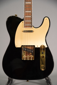 Squier 40Th Anniversary Telecaster Gold Anodized Pickguard Black