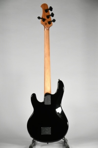 Musicman Stingray Special H Black Maple Neck 4