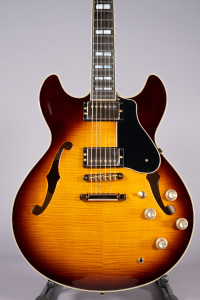 Yamaha Sa2200 Brown Sunburst con Custodia