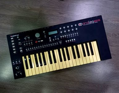 Elektron Analog Keys Usato