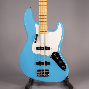 Fender Made in Japan Limited International Color Jazz Bass Maple Maui Blue