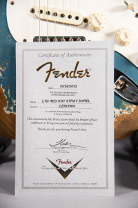 Fender LTD Red Hot Strat Super Heavy Relic Super Faded Aged Lake Placid Blue