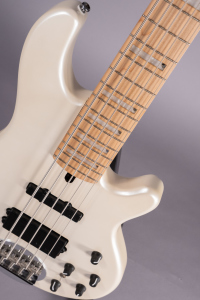 Lakland Skyline 5502 Custom White Pearl