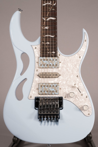 Ibanez Steve Vai PIA3761C Blue Powder