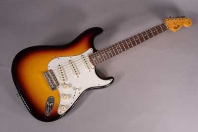 Fender Custom Shop 64 Stratocaster Journeyman Target 3Tone Sunburst