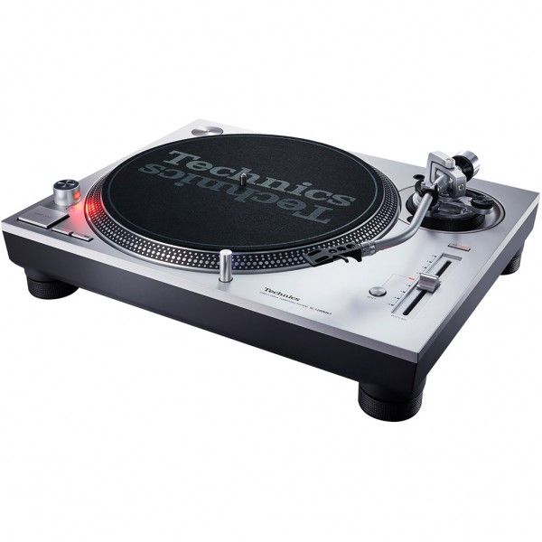 Technics SL1200 MK7