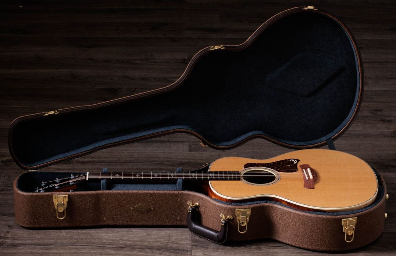 Taylor 814E Koa Natural Top Gold Label