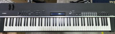 Yamaha CP4 Usato