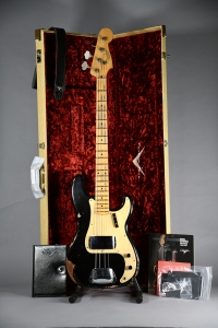 Fender Custom Shop 58 Precision Bass Heavy Relic Maple Neck Aged Black