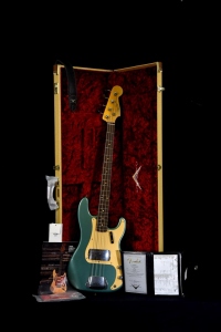 Fender 59 Precision Bass Relic Aged Sherwood Green Metallic