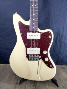Fender American Performer Jazzmater Vintage White