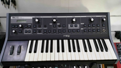 MOOG LITTLE PHATTY II USATO