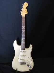 Fender 66 Stratocaster olimpic white 2005 usata
