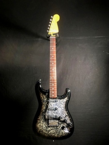 Fender Limited Stratocaster Black Paisley Chitarra Elettrica