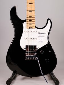 Yamaha Pacifica Professional Maple Black Metallic