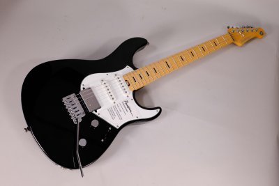 Yamaha Pacifica Professional Maple Black Metallic