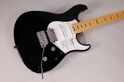 Yamaha Pacifica Professional Maple Black Metallic