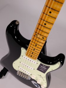Fender Stratocaster '60s Vintera II Road Worn in Edizione Limitata MN Black