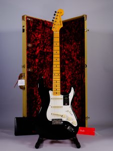 Fender American Vintage II 1957 Stratocaster Maple Black