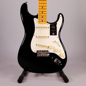 Fender American Vintage II 1957 Stratocaster Maple Black