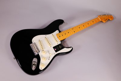 Fender American Vintage II 1957 Stratocaster Maple Black