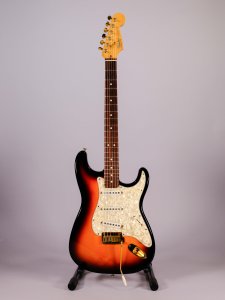 FENDER STRATO DLX SPECIAL ED '92 USATA