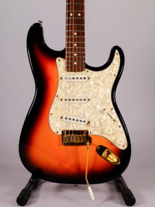 FENDER STRATO DLX SPECIAL ED '92 USATA