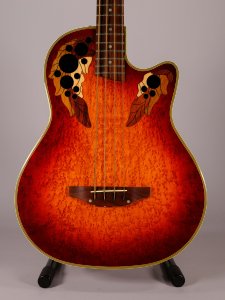 OVATION BASS CELEBRITY DELUXE USATO