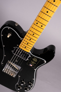 Fender American Vintage II 1977 Telecaster Black