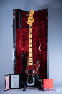 Fender Custom Shop Time Machine Journeyman 1968 Jazz Bass Relic Aged Black