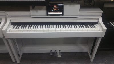 YAMAHA CSP170WH B STOCK