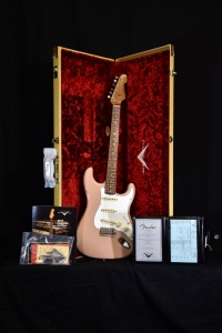 Fender Custom Shop Tomatillo Stratocaster Relic Aged Dirty Shell Pink