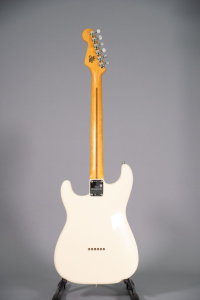 Fender Nile Rodgers Hitmaker Stratocaster Maple Olympic White