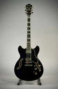 Ibanez As153+bigsby usata