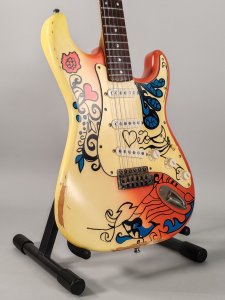 CHITARRA TIPO STRATO MONTEREY USATA