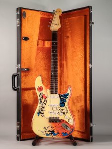 CHITARRA TIPO STRATO MONTEREY USATA