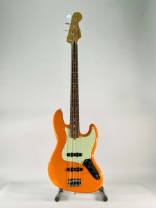 fender jazz  player capri usato