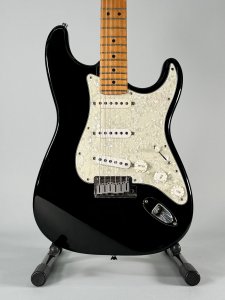 fender stratocaster am std blk usata