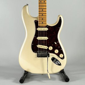 Fender Stratocaster Player Plus Usata