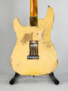 FENDER STRATO '50 RELIC USATA