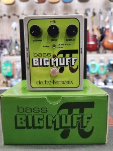 ELECTRO HARMONIX BASS BIG MUFF USATO