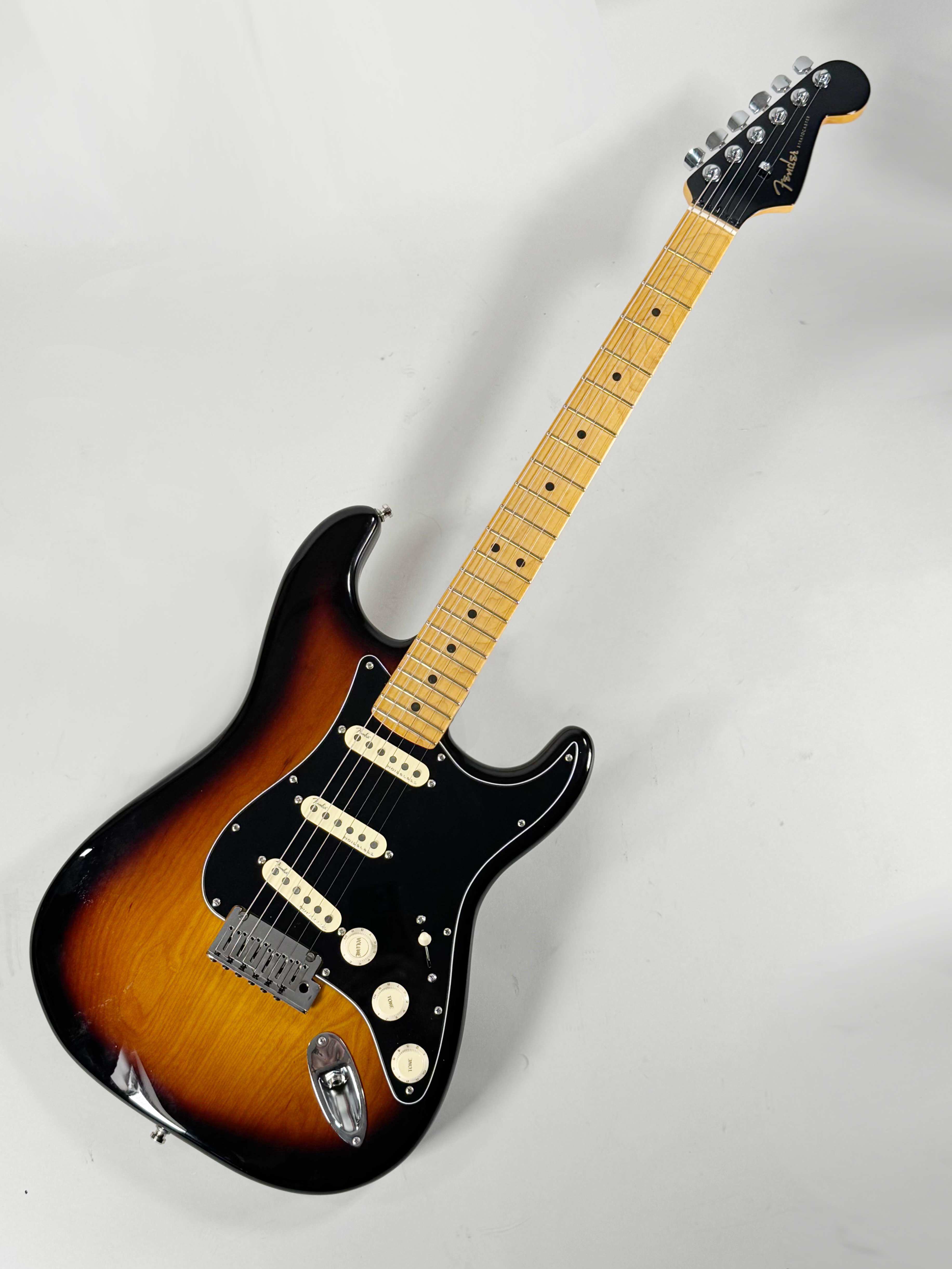 FENDER STRATOCASTER ULTRA LUXE USATA