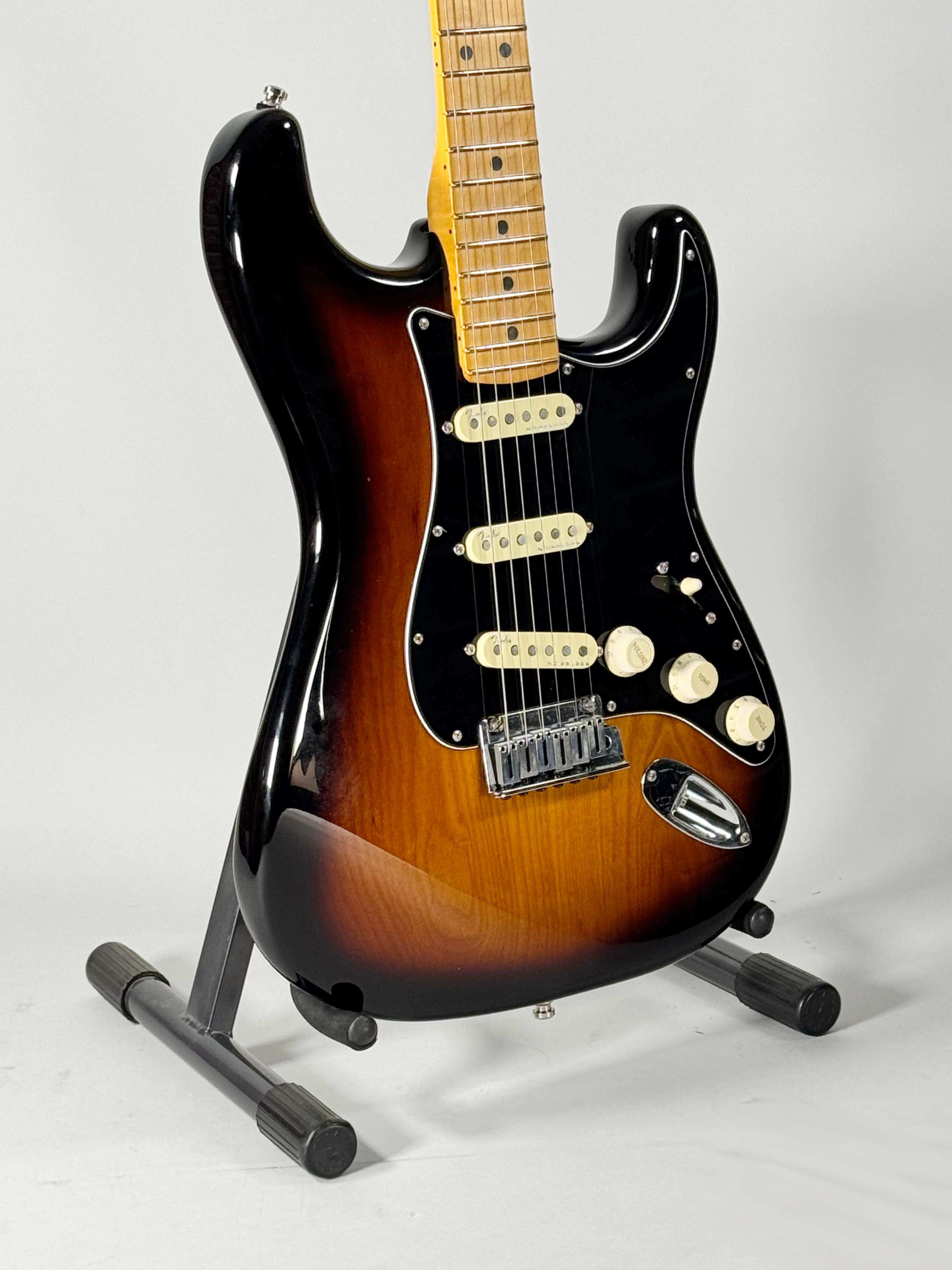 FENDER STRATOCASTER ULTRA LUXE USATA