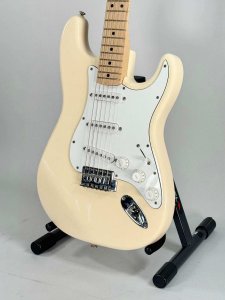 FENDER STRATO AM TRADITIONAL USATA