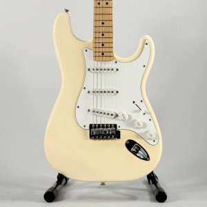 FENDER STRATO AM TRADITIONAL USATA