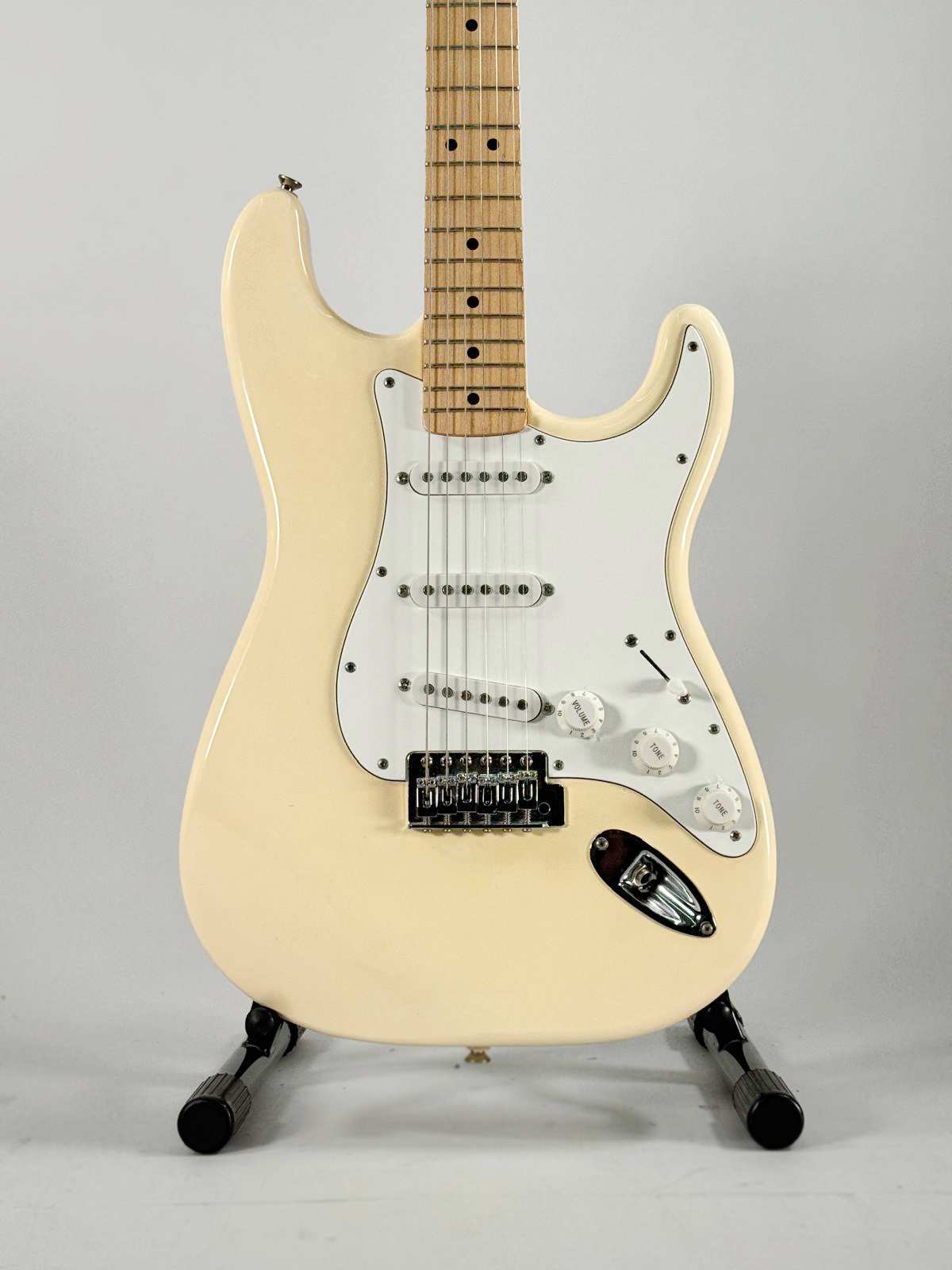 FENDER STRATO AM TRADITIONAL USATA
