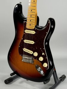 Fender Strato Professional I Second Hand